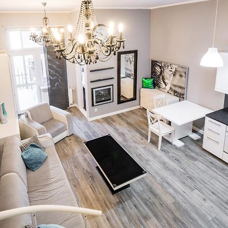 Apartament Glamour Konarskiego Wawelofts Krasków Exterior foto