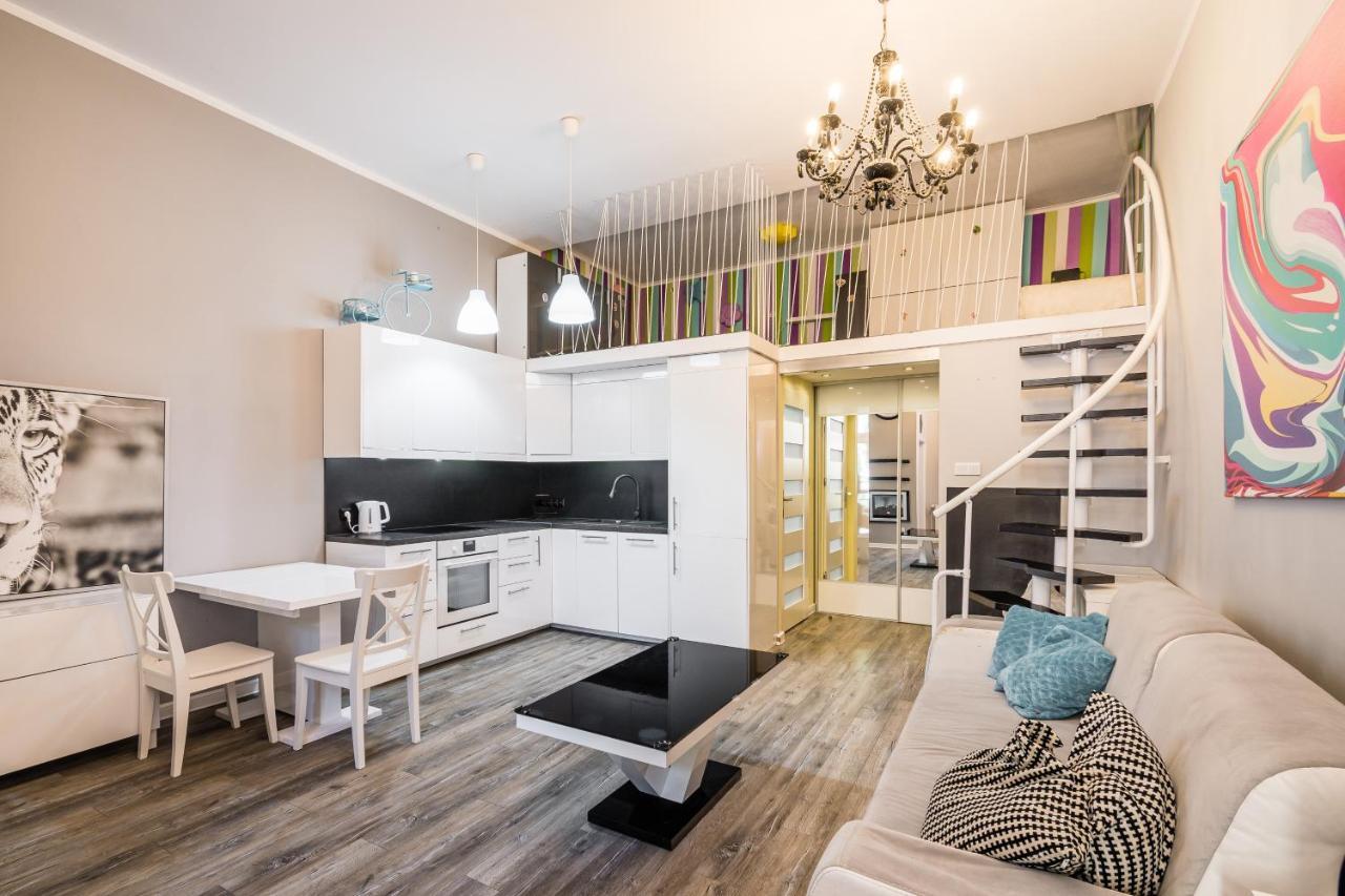 Apartament Glamour Konarskiego Wawelofts Krasków Exterior foto